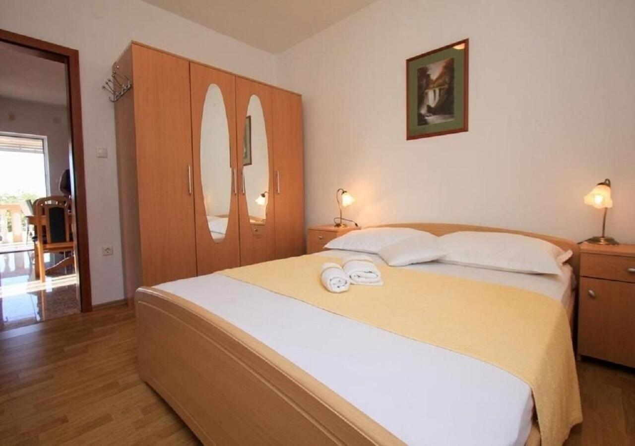 Apartments Ana Sukosan Luaran gambar
