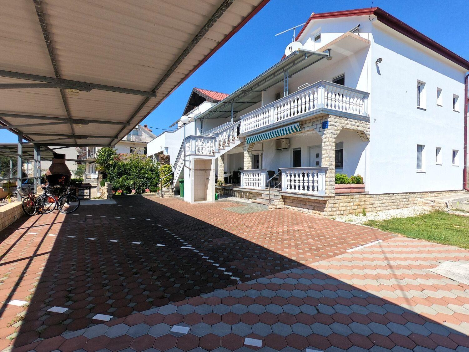 Apartments Ana Sukosan Luaran gambar